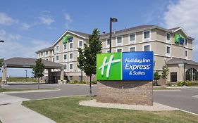 Holiday Inn Express Hotel & Suites Rogers By Ihg